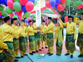 Upacara Peringatan Hari Jadi Kampar ke 76, Bupati Ahmad Yuzar Paparkan Capaian Program Prioritas