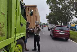 Dukung Zero ODOL dan Zero Accident, 76 Kendaraan Ditindak di Jalan SM Amin