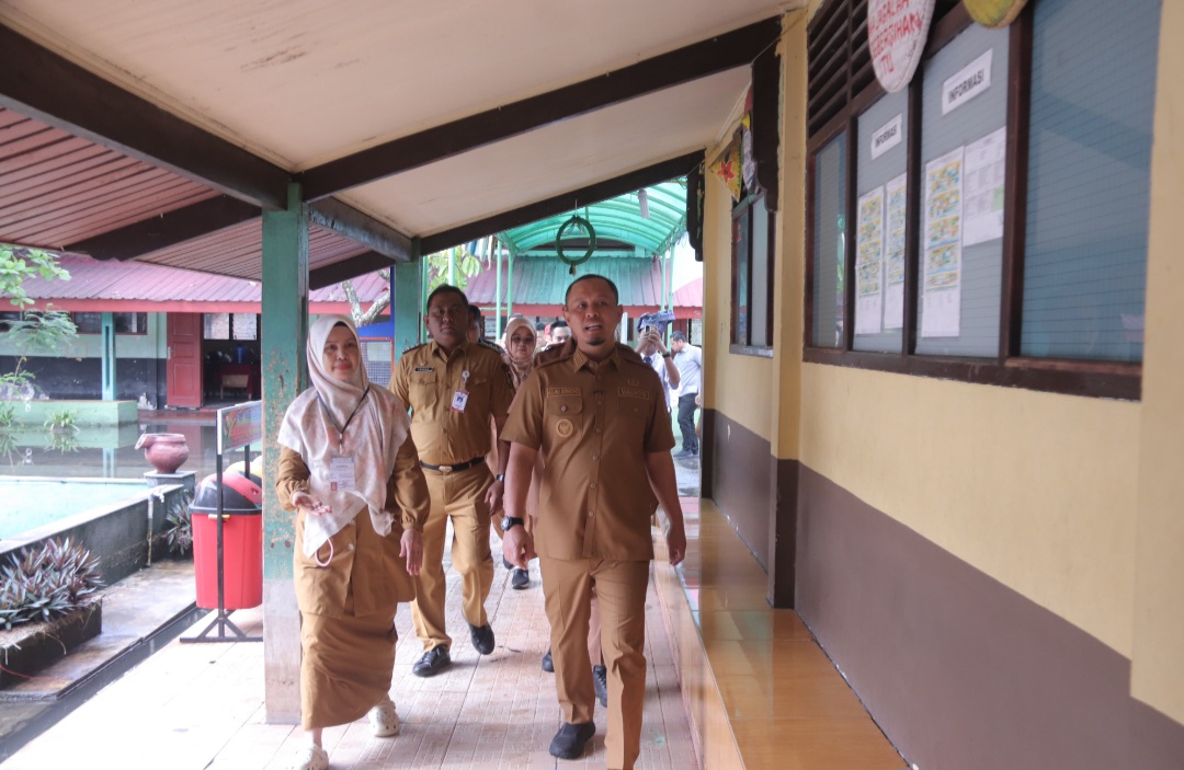 Khawatir Pelaksanaan TKA Terganggu, Wako Agung Turun ke SMP N 21 Pekanbaru