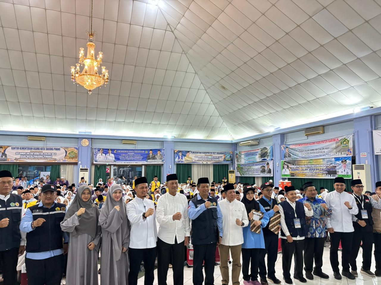 Jamaah Haji Pekanbaru Dilepas Menuju Tanah Suci, Wako Agung Nugroho: Doakan Kota Kita Semakin Berkah