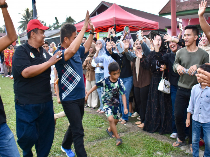 Digelar Meriah, Pj Sekda Kampar Tutup Secara Resmi Open Turnamen PPDS Cup 1 Tahun 2024.