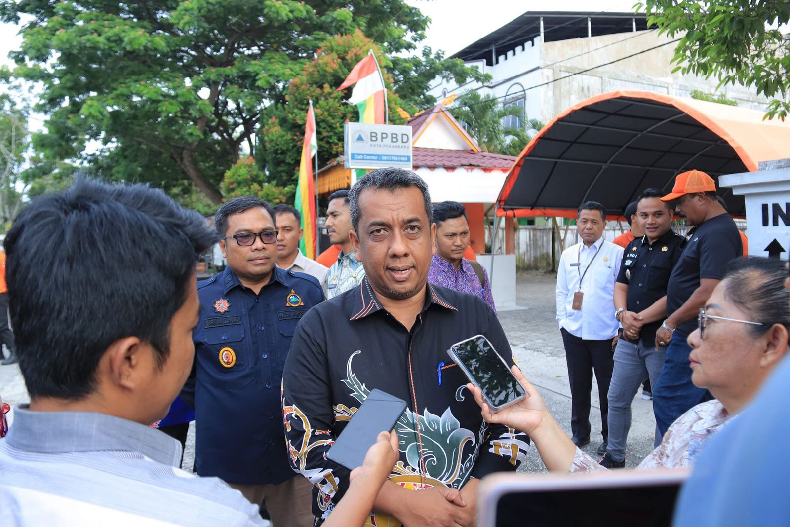 Antisipasi Banjir dan DBD, Pj Walikota Pekanbaru Ajak Masyarakat Bersihkan Lingkungan