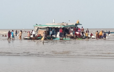 Kapal Muatan Sembako Karam di Perairan Bengkalis, 7 Awak Kapal Berhasil Selamat