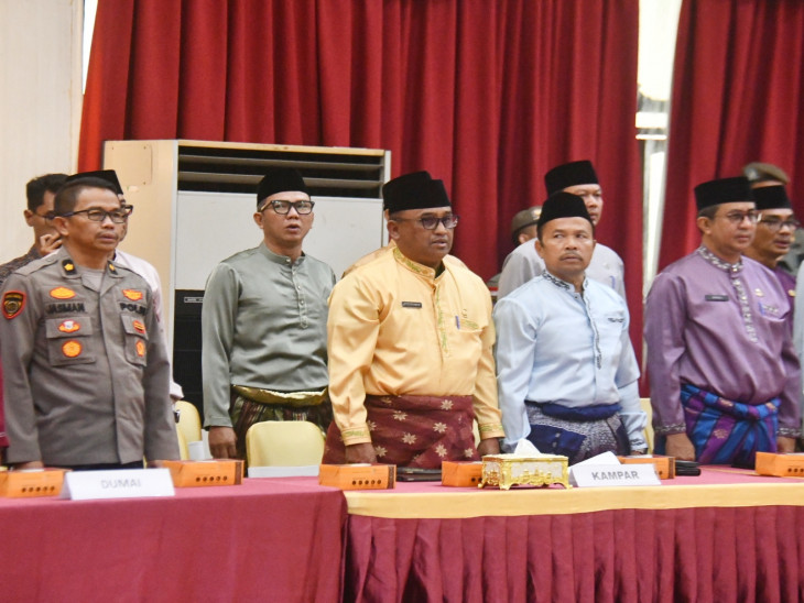 Plt. Asisten I Setda Mewakili Penjabat Bupati Hadiri Rapat Koordinasi Persiapan dan Kesiapan Pilkada Serentak Tahun 2024 di Provinsi Riau