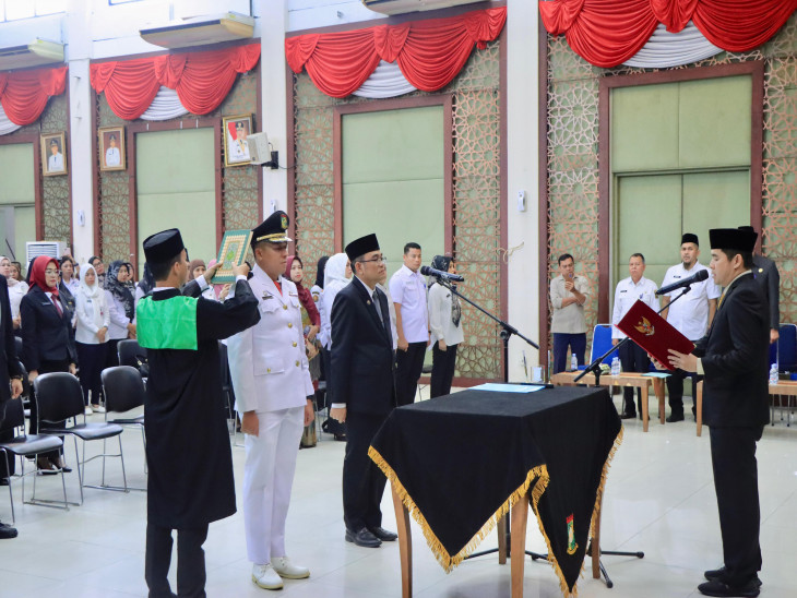 Pj Sekda Kampar Kukuhkan dan Lantik 43 Pejabat Administrator dan Pengawas di Lingkup Pemkab Kampar