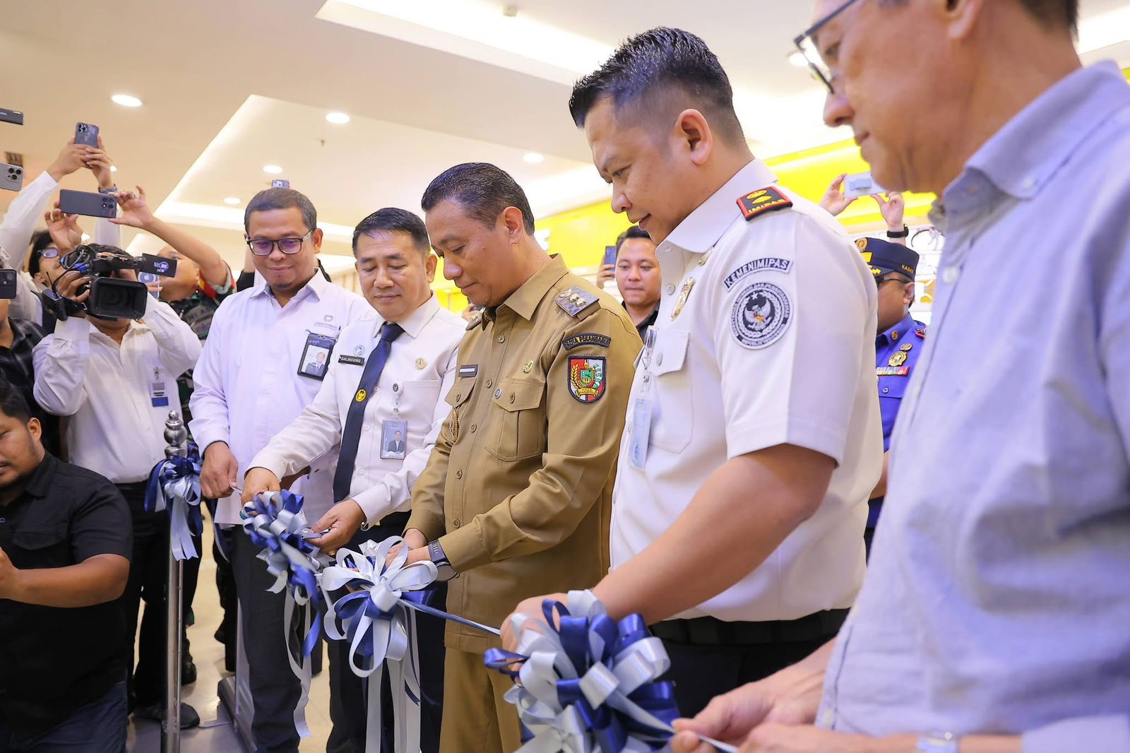 Wawako Resmikan Unit Layanan Paspor di Mal Ciputra Seraya, Dorong Pelayanan Publik yang Ramah dan Pasti
