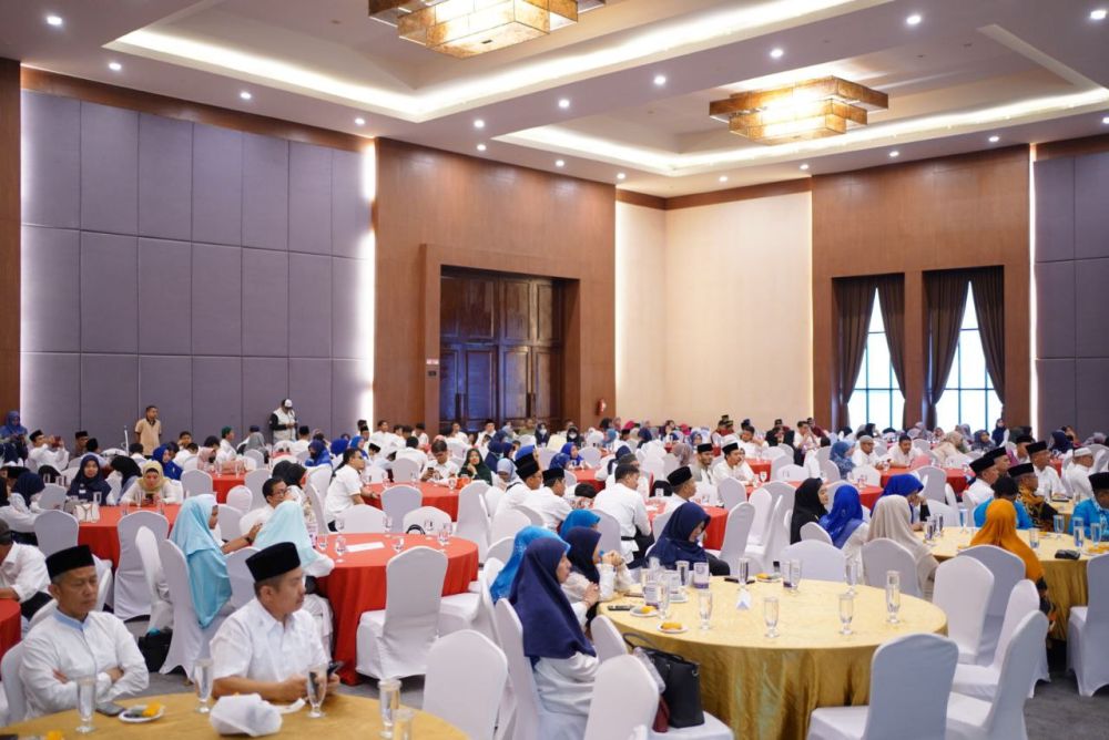 Alumni IPB Riau Beri Santunan di Bulan Ramadan dan Launching Program Kaleng Infak Subuh